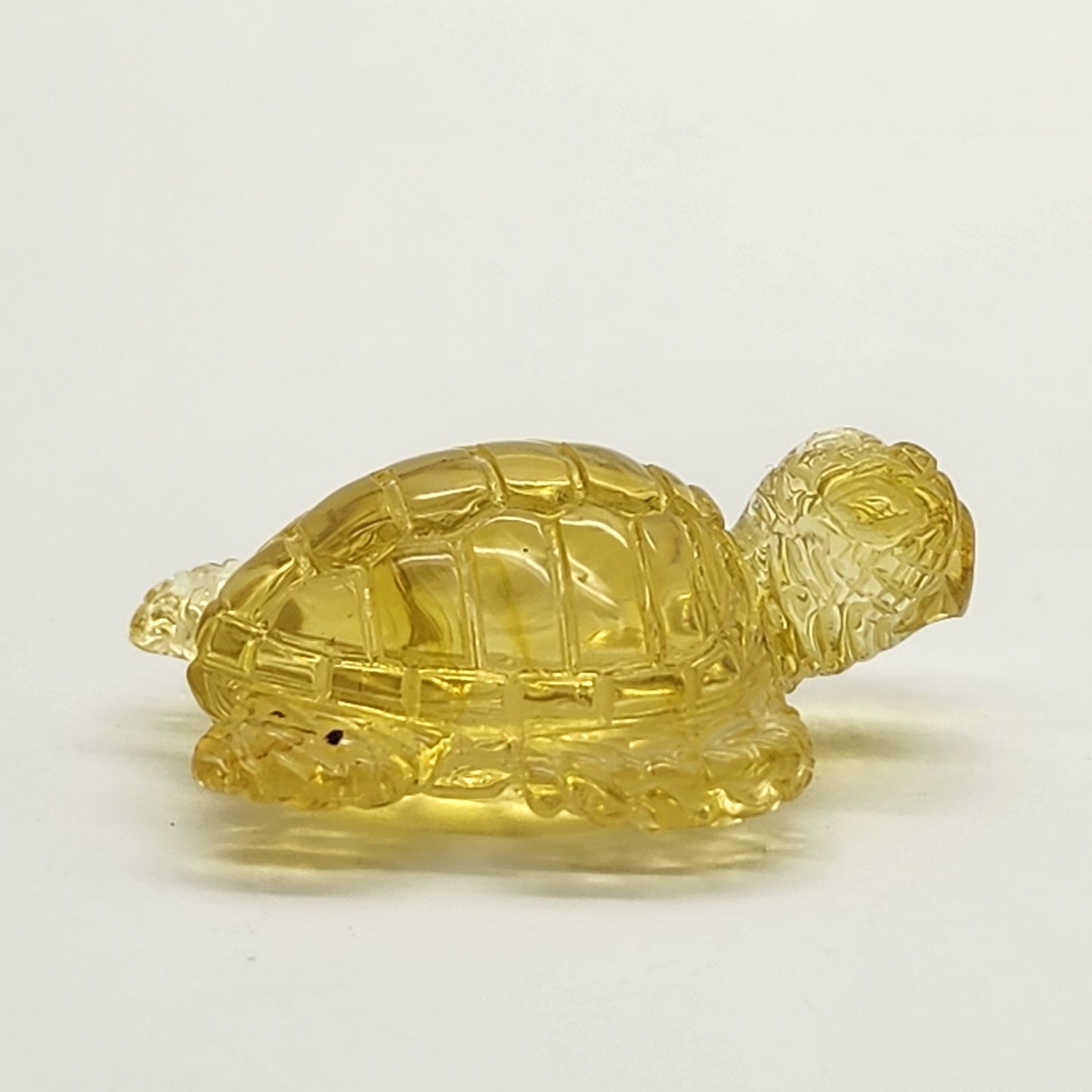 Sea Turtle Amber Carving #3