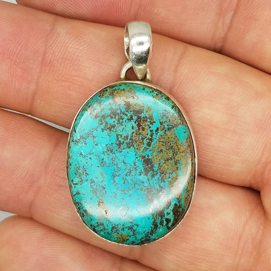 Chrysocolla pendant with turquoise-like matrix patterning