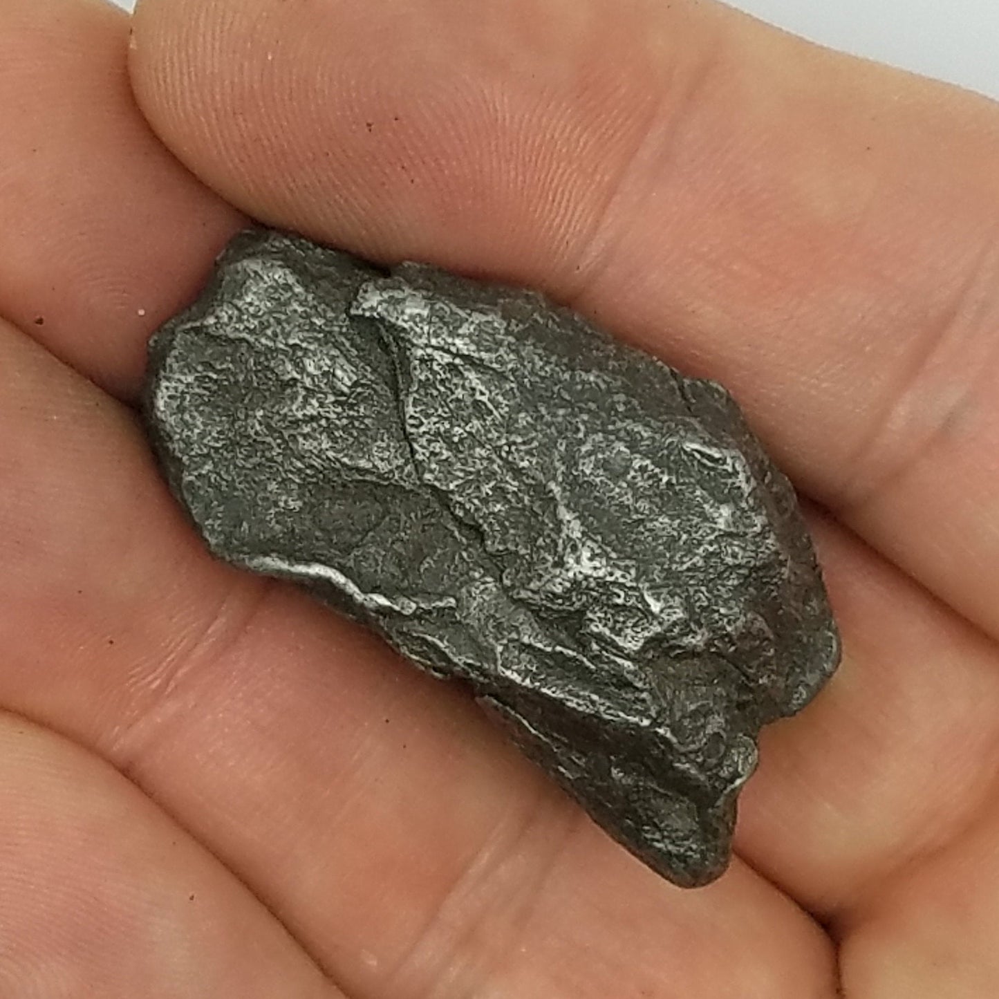 Protective Sikhote Meteorite Specimen – Sikhote-Alin – #Sh7095