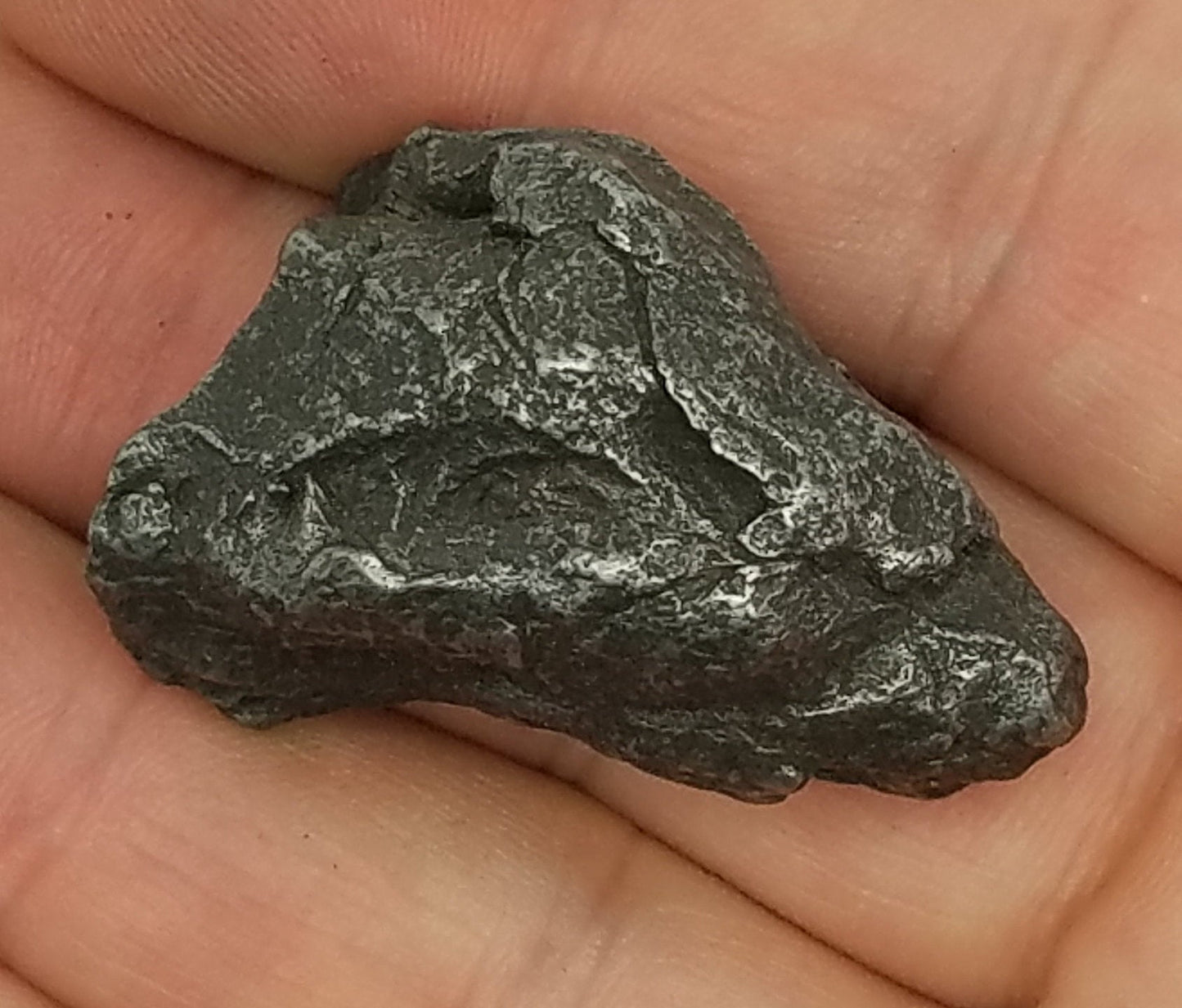 Protective Sikhote Meteorite Specimen – Sikhote-Alin – #Sh7095