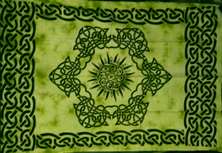 Celtic Knot Sun Tapestry -Green