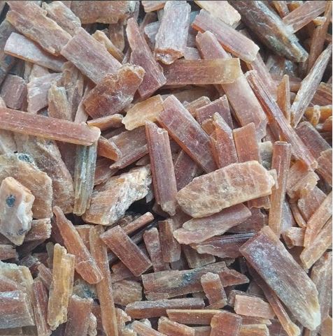 Orange Kyanite – Stick and Blade – 20gr Sample