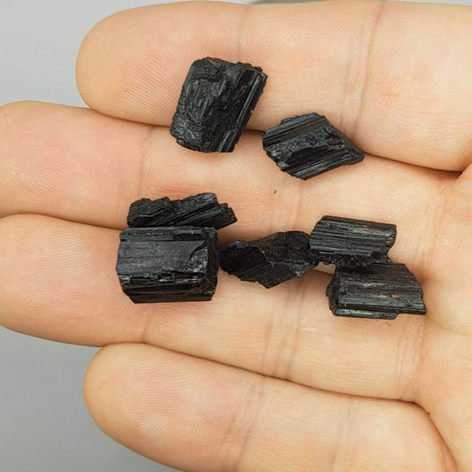 Black Tourmaline Mini Size – 4oz