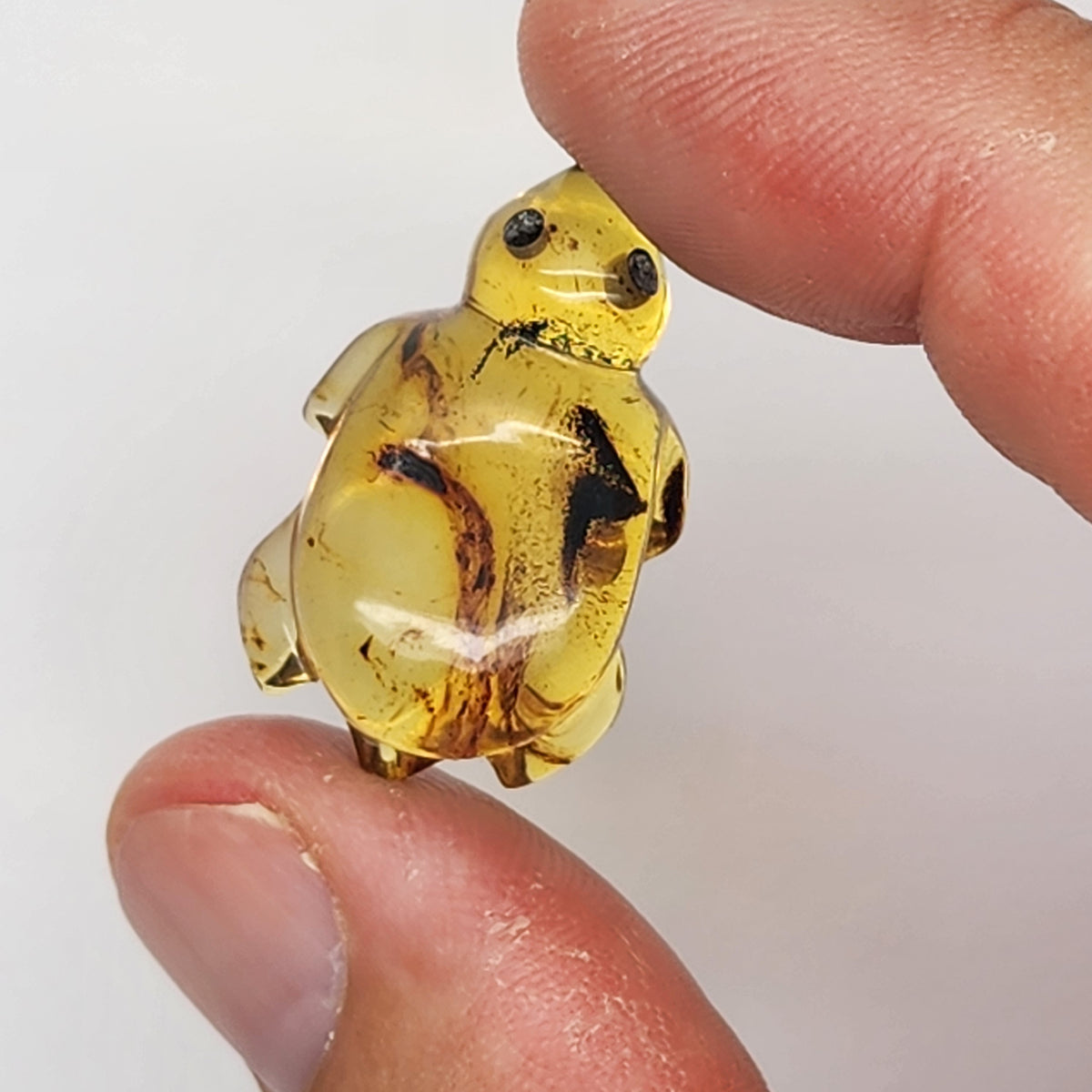Sea Turtle Amber Carving #7